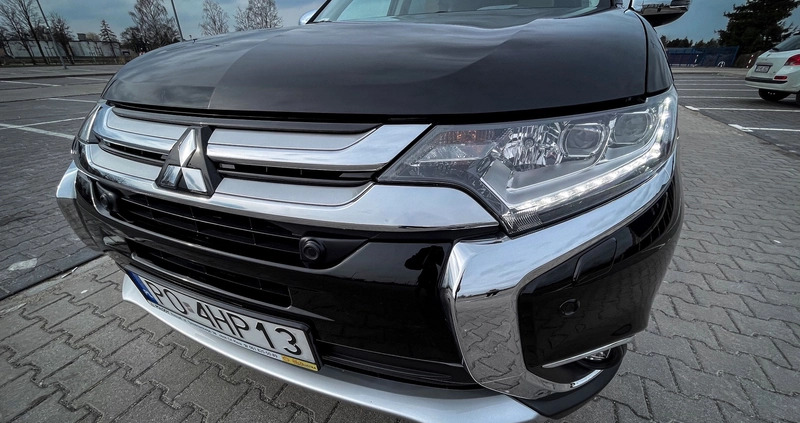 Mitsubishi Outlander cena 104550 przebieg: 54000, rok produkcji 2017 z Poznań małe 301